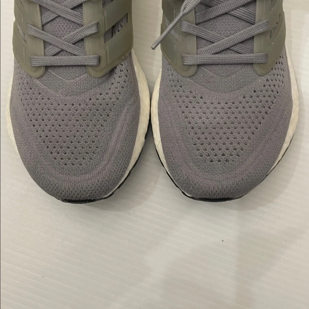 ADIDAS ULTRABOOST 22 RUNNING SNEAKERS MENS SIZE 6